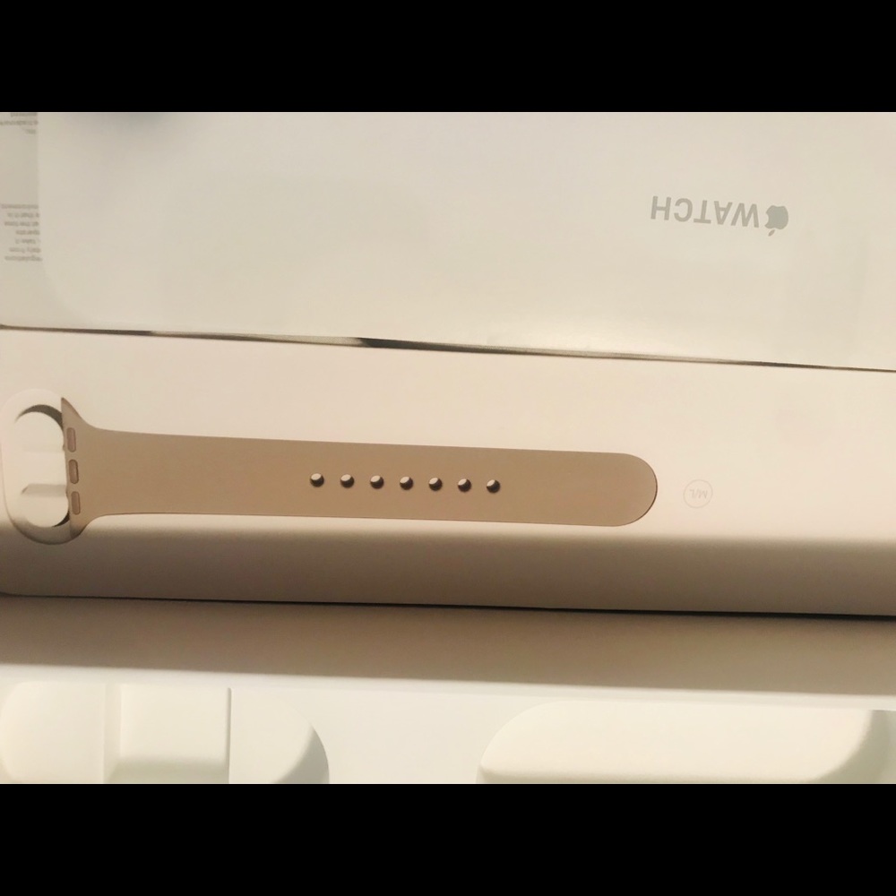 Apple Watch box for 38m with Lavender BAND INSIDE